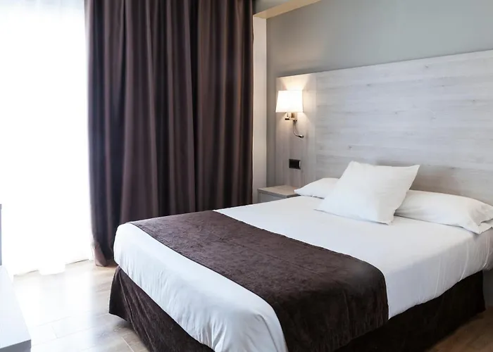 Helios Lloret Отель