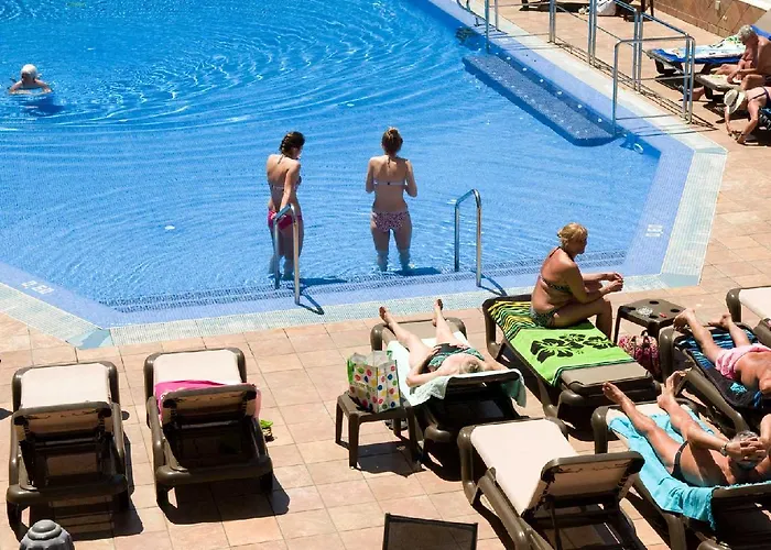 Helios Lloret Льорет-де-Мар