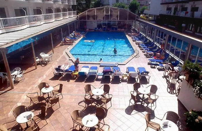 Helios Lloret Szálloda