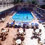 Helios Lloret فندق