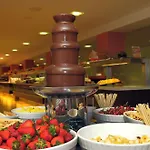 Helios Lloret 4* يوريت دي مار